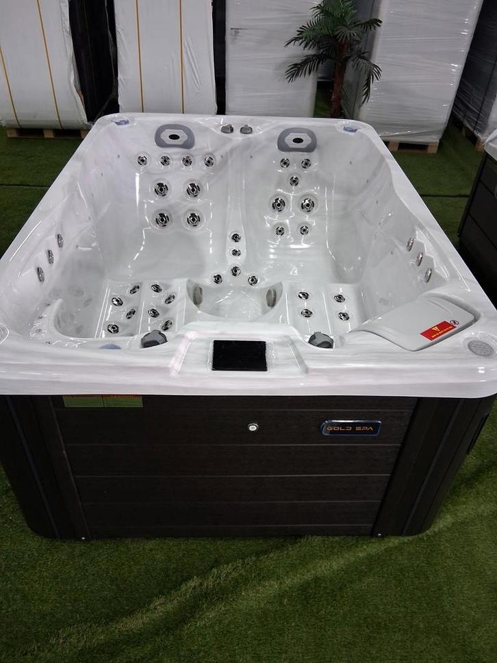 Balboa jacuzzi 2 ligplaatsen NIEUW uit voorraad leverbaar, Tuin en Terras, Bubbelbaden en Hottubs, Nieuw, Filter, Ophalen of Verzenden