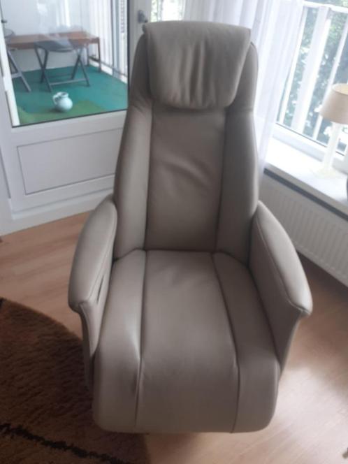 sta op stoel, Huis en Inrichting, Fauteuils, Zo goed als nieuw, Leer, 50 tot 75 cm, 75 tot 100 cm, Ophalen of Verzenden