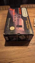 Nintendo NES Action Set - Compleet in Doos! Nette staat!, Ophalen of Verzenden, Gebruikt, Met 2 controllers, Met games