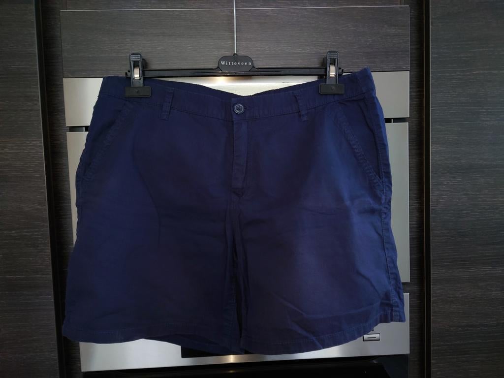 Dames C&A Jessica korte chino broek.
Maat 44, Kort, Blauw, Maat 42/44 (L), Nieuw