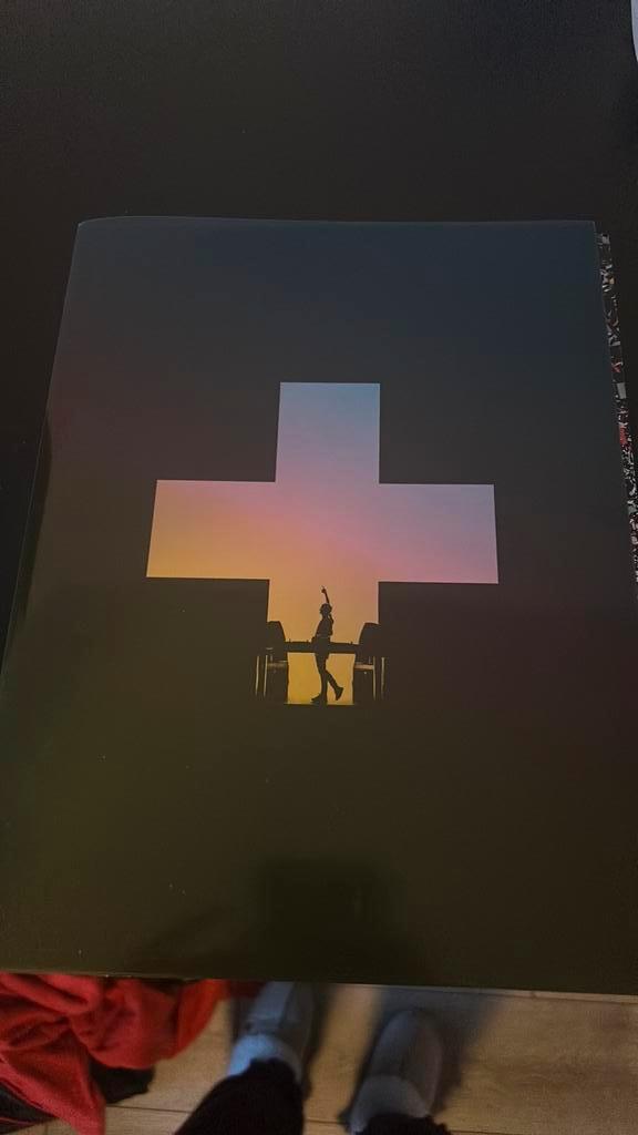 LIFE = CRAZY boek Martin Garrix + handtekening en 4 posters, Antiek en Kunst, Antiek | Boeken en Bijbels, Ophalen