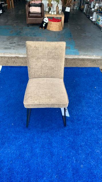 Eetkamer stoel stof 42x62x90 cm zithoogte 50 cm beschikbaar voor biedingen