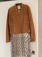 Alcantara cognac jasje, Ophalen of Verzenden, Zo goed als nieuw, Maat 38/40 (M), Bruin