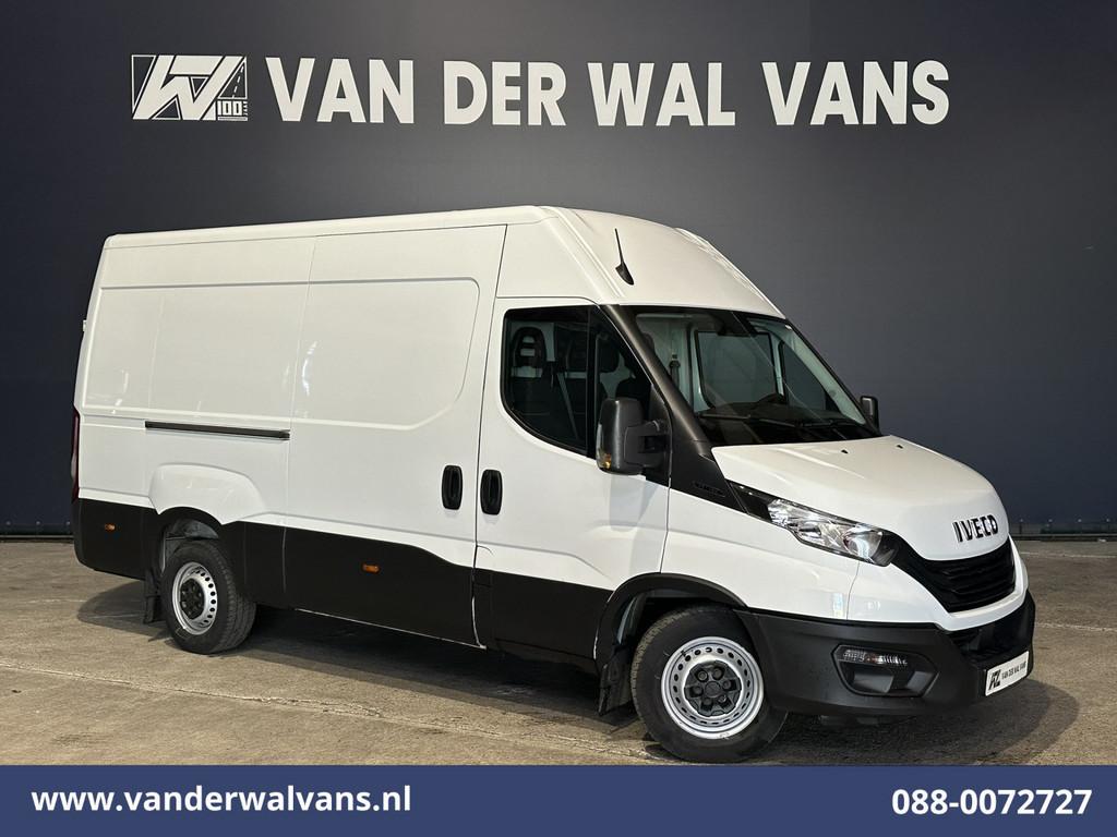 Iveco Daily 35S16 157pk L2H2 Euro6 Airco | Parkeersensoren B, Auto's, Gebruikt, Iveco, Wit, 3 stoelen