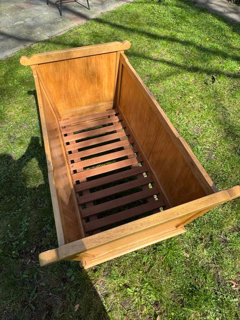 Brocante Vintage Retro Kinderbedje met Matras, Ophalen, Gebruikt, Ledikant