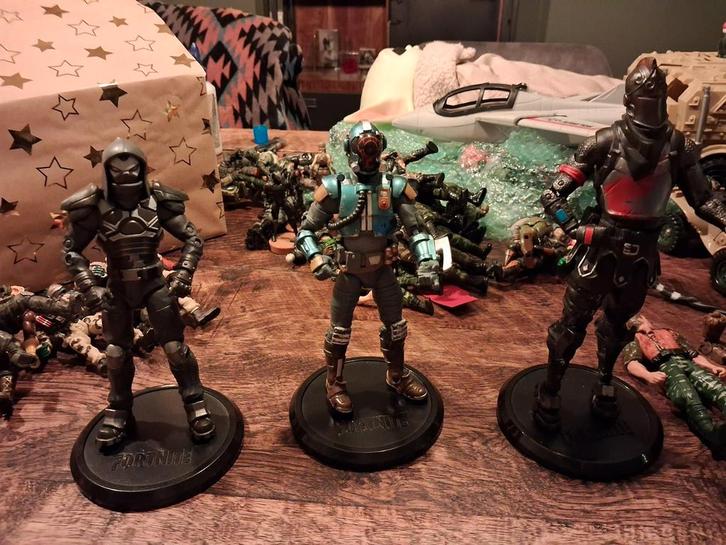Set van 3 Fortnite figuren / poppen - Zeer goede staat, Kinderen en Baby's, Speelgoed | Actiefiguren, Zo goed als nieuw, Ophalen of Verzenden