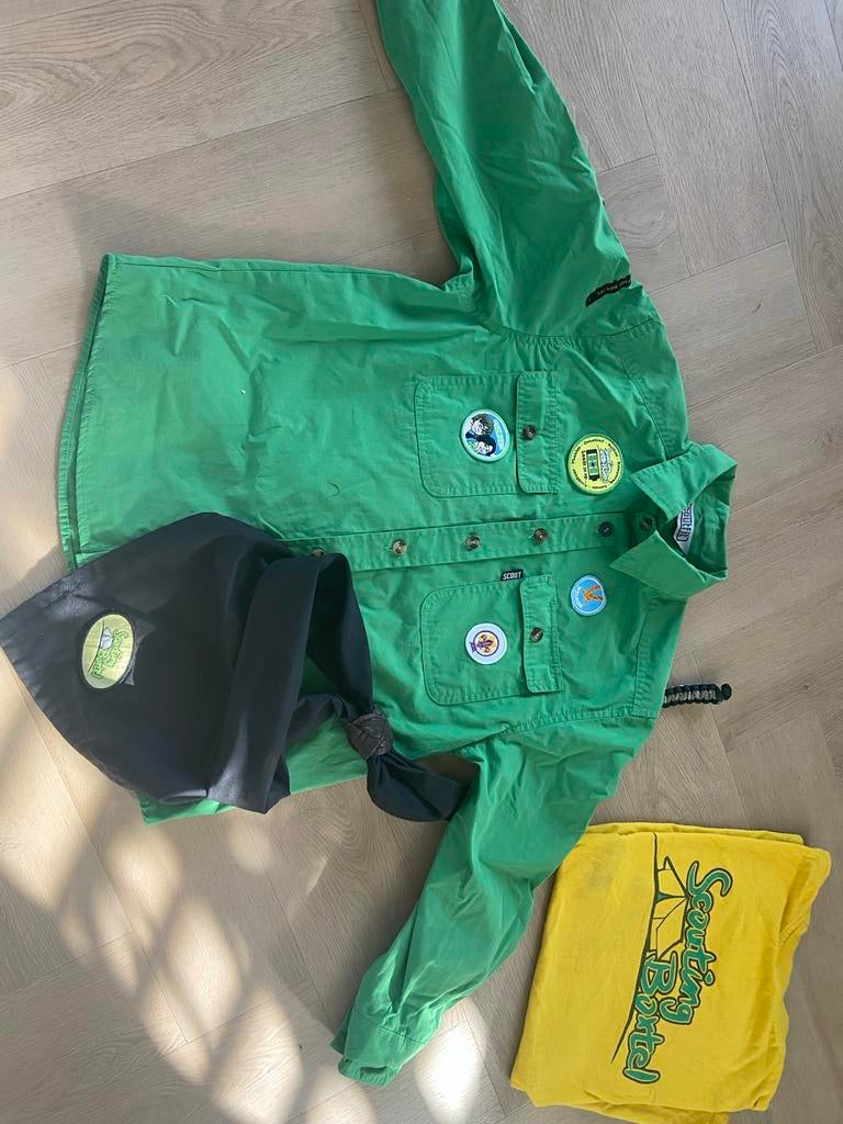 Scoutingset Boxtel: Uniform, en T-shirt, Verzamelen, Scouting, Ophalen of Verzenden, Zo goed als nieuw, Kleding