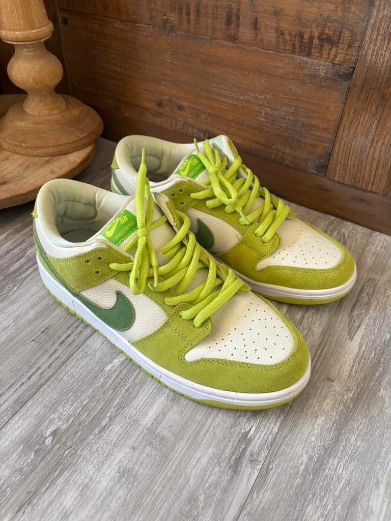 Nike sneakers maat 45 groen, Ophalen of Verzenden, Zo goed als nieuw, Jongen, Sportschoenen