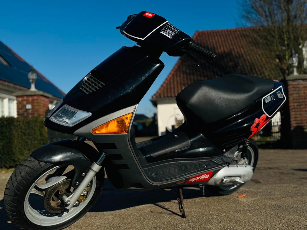 Aprilia sr 50 max biagi, Fietsen en Brommers, Scooters | Aprilia, Ophalen of Verzenden, Zo goed als nieuw, Benzine, Overige modellen