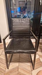 2 comfortabele stoelen met lichte beschadigingen, Huis en Inrichting, Ophalen, Gebruikt, Zwart, Eén