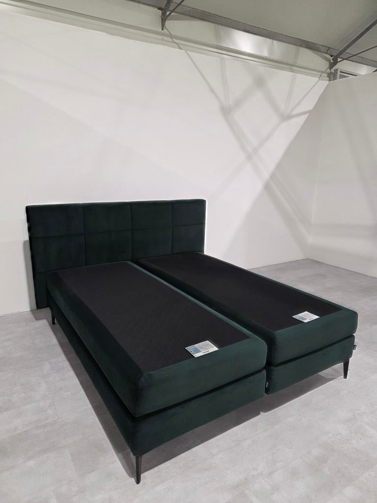 Karlsson Boxspring 180x210, 210 cm, Tweepersoons, Ophalen of Verzenden, Zo goed als nieuw