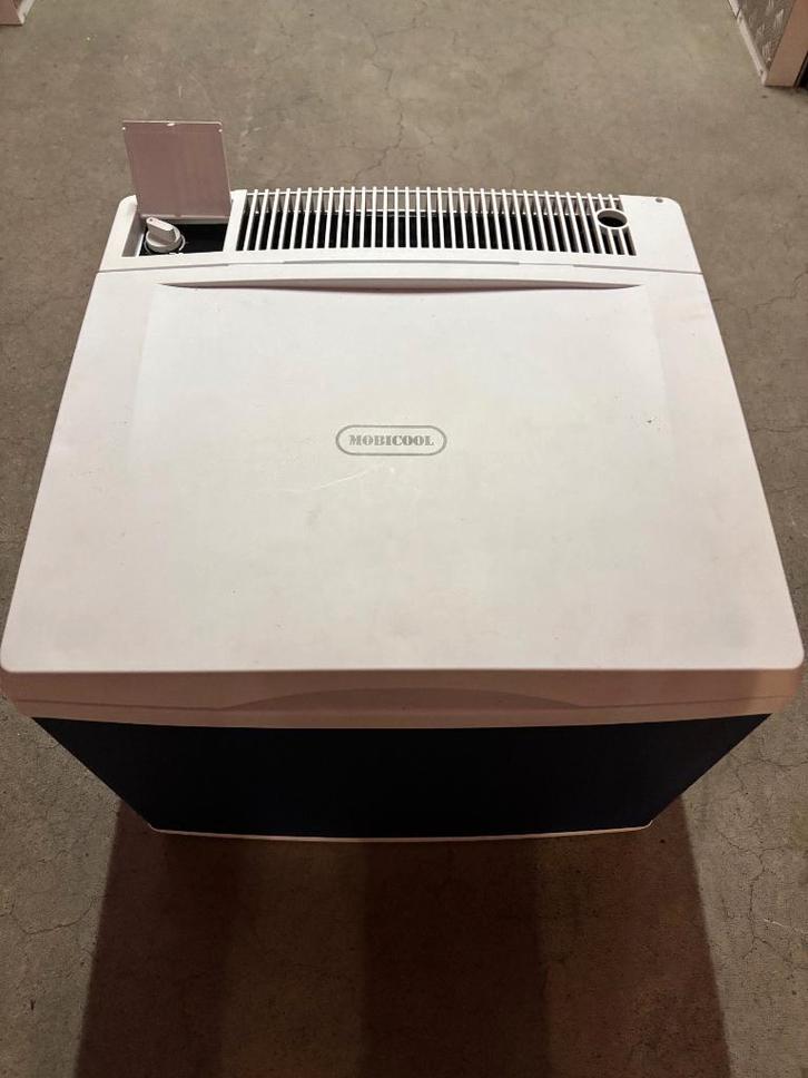 Mobicool MB40 campingkoelkast, Caravans en Kamperen, Koelboxen, Zo goed als nieuw, Koelbox, Elektrisch, Ophalen