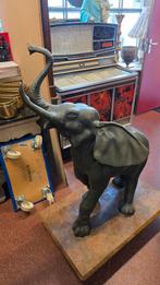 Grote bronzen olifant op marmeren plaat, Ophalen
