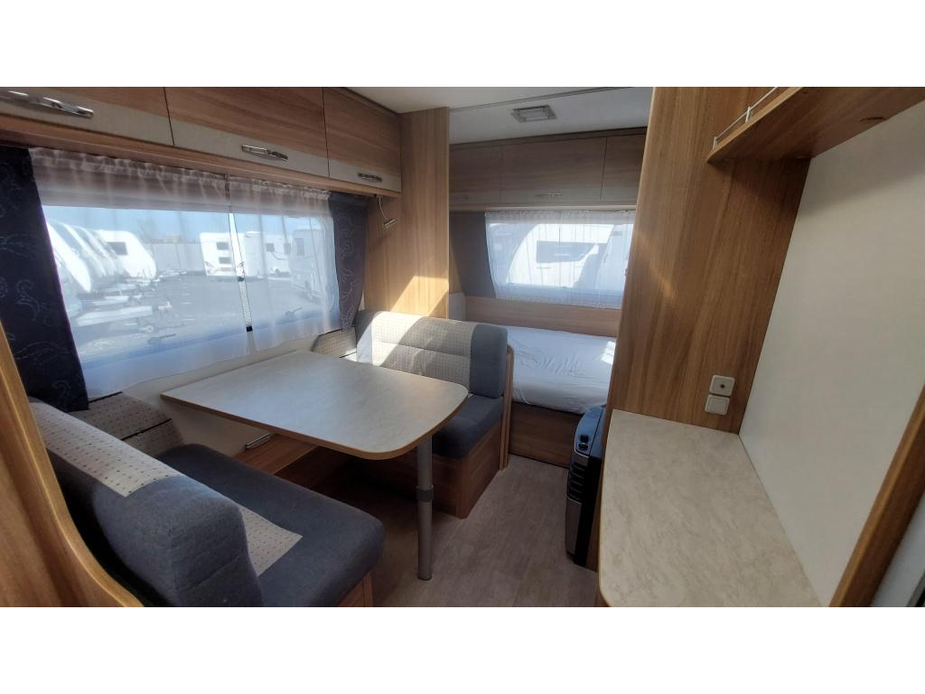 Caravelair Antares Style 400 MODEL 2015 INCL MOVER, Caravans en Kamperen, Caravans, Standaardzit, Bedrijf, 4 tot 5 meter, Caravelair