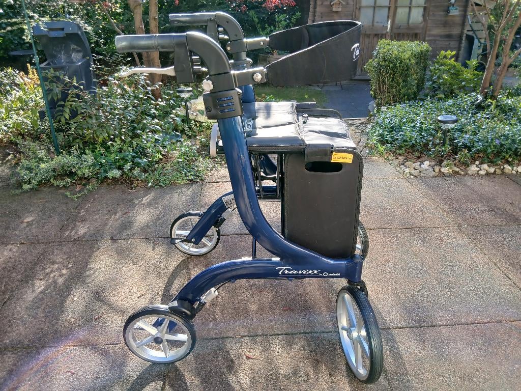 Travixx Traveller rollator maat M gekocht bij Medipoint, Diversen, Rollators, Ophalen, Lichtgewicht, Zo goed als nieuw