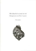 Het labyrint in zwart en wit. Houtgravures van Peter Lazarov, Boeken, Ophalen of Verzenden, Gelezen