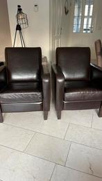 Twee leren stoelen - donkerbruin, Ophalen, Gebruikt, 75 tot 100 cm, 50 tot 75 cm