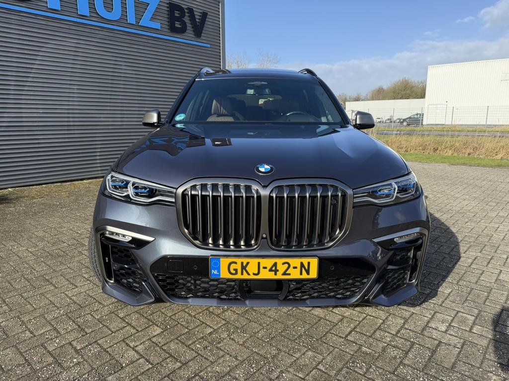 BMW X7 M50i High Executive M Sport Executive Drive Pro 7-Zit, 745 kg, Gebruikt, 8 cilinders, 532 pk