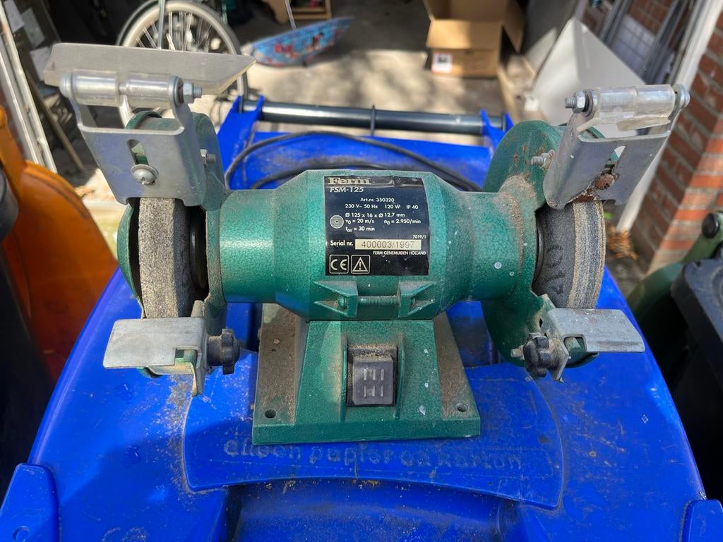 Ferm FSM-125 Slijpsteen - Werkbankslijpmachine, Ophalen of Verzenden, Gebruikt, Minder dan 700 watt, Werkbankslijpmachine