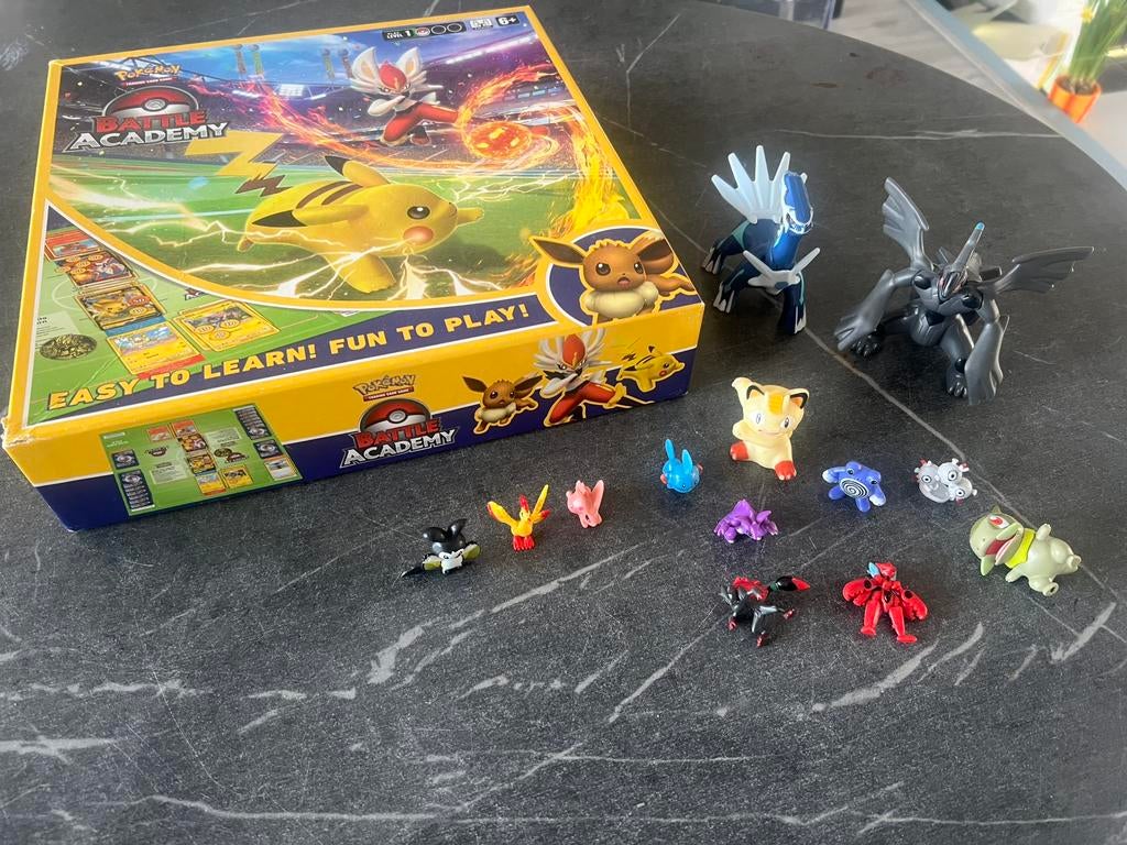 Pokemon figuren plus spel, Verzamelen, Poppetjes en Figuurtjes, Ophalen of Verzenden, Zo goed als nieuw