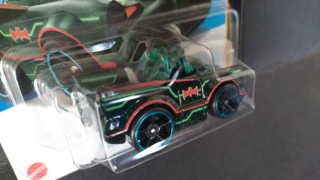 Batman Batmobile Tooned 1:64 3inch Hotwheels Pol, 1186 MJ 1 NL, Auto, Verzenden, Nieuw