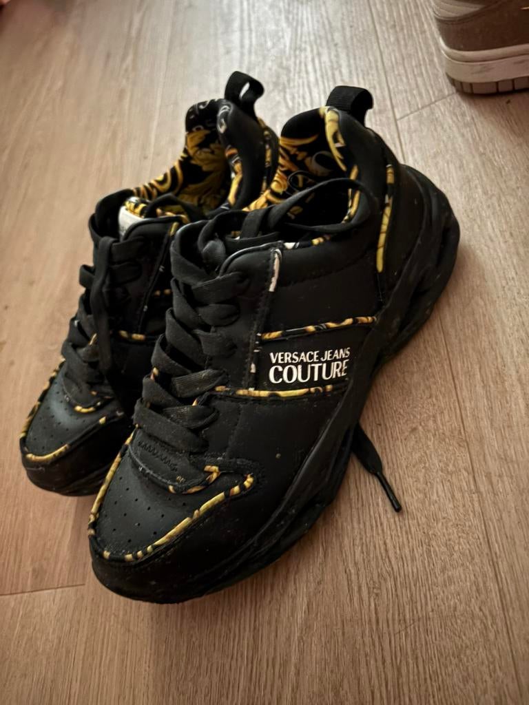 Dames versace schoenen, Kleding | Dames, Schoenen, Ophalen of Verzenden, Zo goed als nieuw, Zwart, Sneakers of Gympen