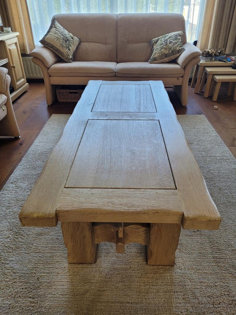 Robuuste eiken salontafel met white wash afwerking, Huis en Inrichting, Tafels | Salontafels, Ophalen, Gebruikt, 100 tot 150 cm