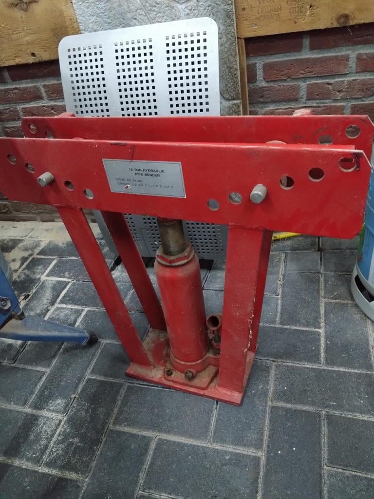 Buizen buiger  hydraulisch, Ophalen, Zo goed als nieuw