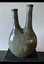 Aardewerk, keramieken vaas van ong. 28 cm hoog, dubbele hals, Blauw, Aardewerk of Porselein, Ophalen of Verzenden, Zo goed als nieuw