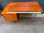 Vintage bureau Pastoe of Tijsseling Nijkerk, Huis en Inrichting, Ophalen, Gebruikt, Gijpsvintage, Bureau