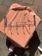 Handig ijzeren kapstokje voor aan de deur, Huis en Inrichting, Ophalen of Verzenden, Gebruikt, Metaal, Wandhaken