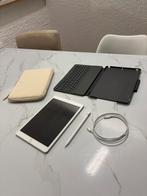 Apple iPad 8 128GB wifi + pencil + keyboard case + tas, Apple iPad, Zo goed als nieuw, 128 GB, Wi-Fi