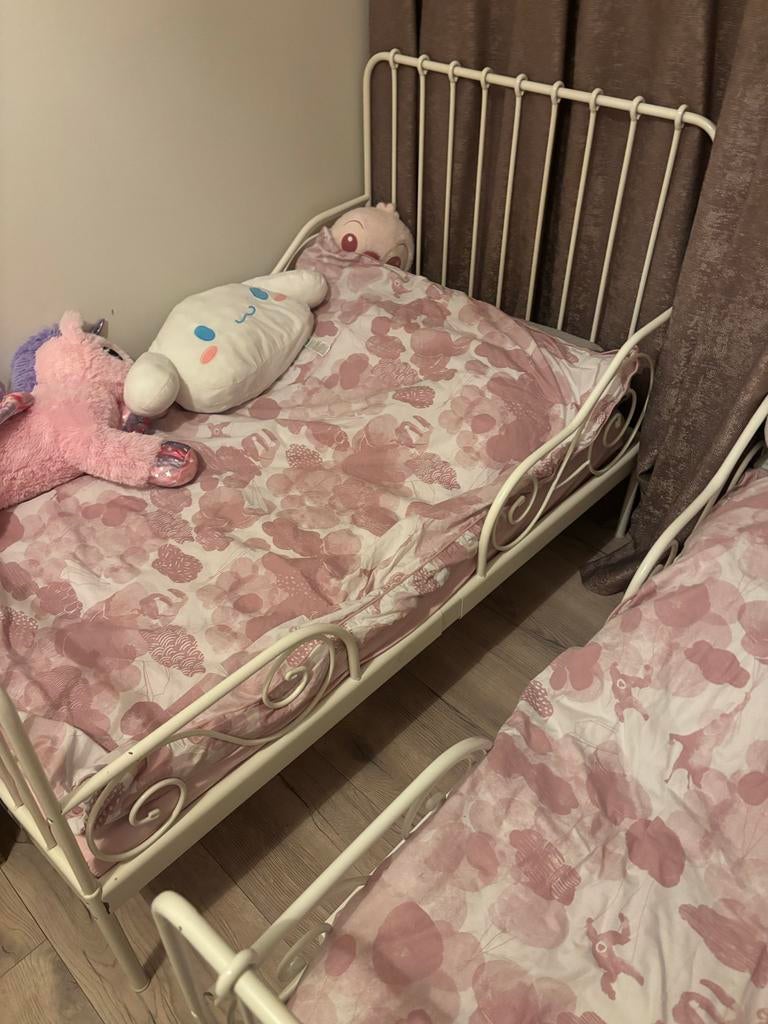 IKEA Peuterbed met lattenbodem en matras, Kinderen en Baby's, Kinderkamer | Bedden, Ophalen, Gebruikt, 70 tot 85 cm, 140 tot 160 cm