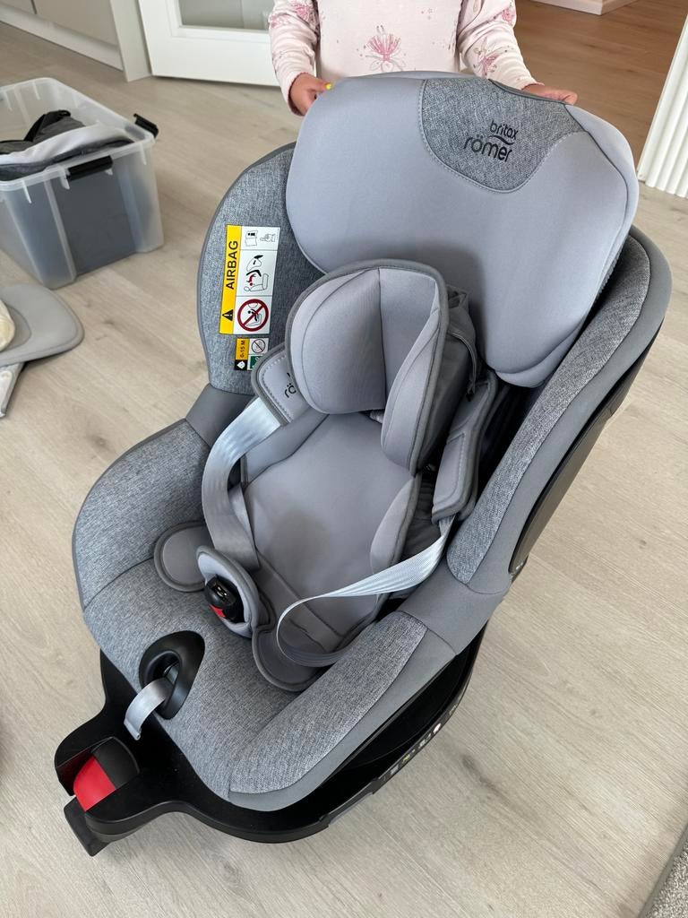 Britax Römer autostoel met newborn insert - Zeer goede staat, Kinderen en Baby's, Autostoeltjes, Ophalen, Romer, Zijbescherming