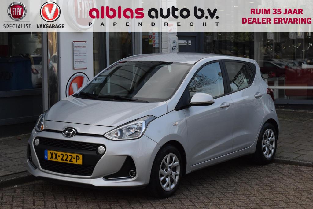 Hyundai i10 1.0i Comfort|Nav|Carplay|PDC|Cruise Control, Auto's, Hyundai, Stof, Gebruikt, 4 stoelen, Origineel Nederlands