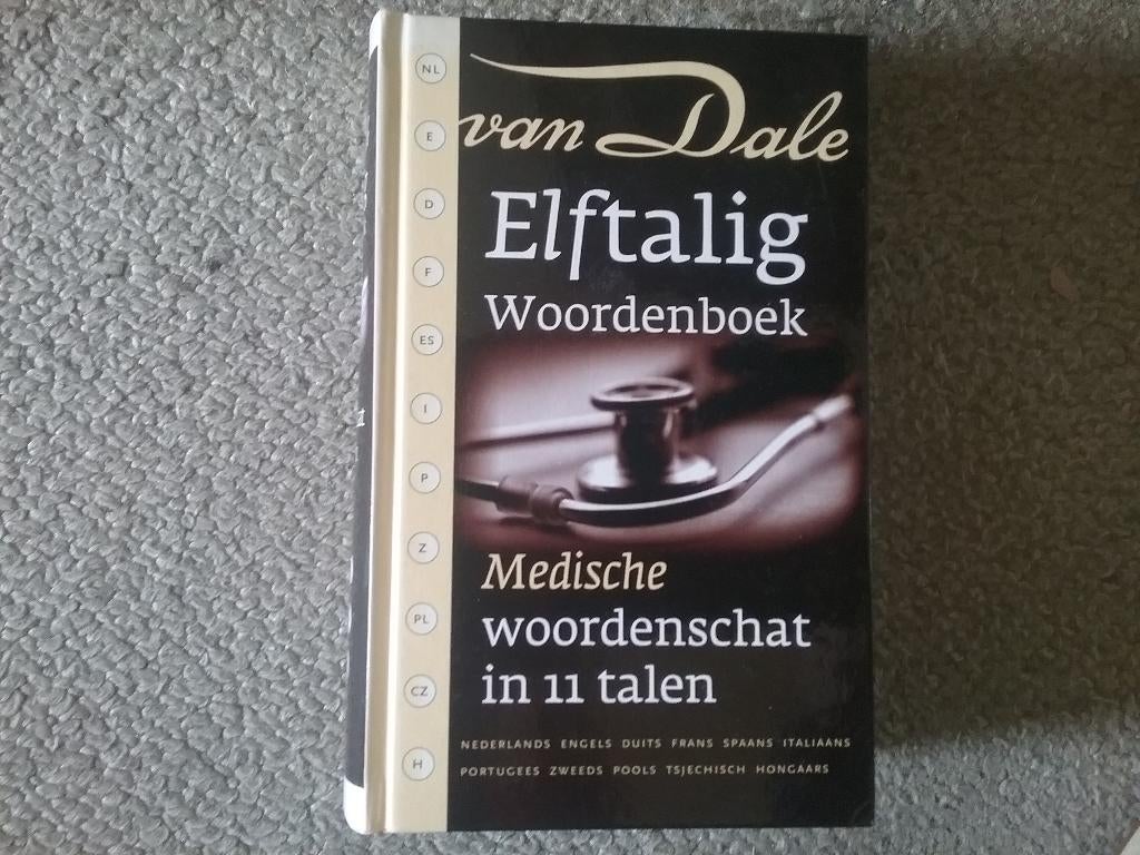 Van Dale 11 talig medisch woordenboek (2007), Ophalen of Verzenden, Zo goed als nieuw, Overige talen, Van Dale