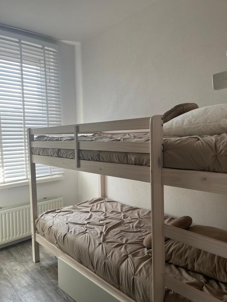 Stappelbed van leenbakker., Huis en Inrichting, Slaapkamer | Bedden, Ophalen, Tweepersoons, Hout, 90 cm