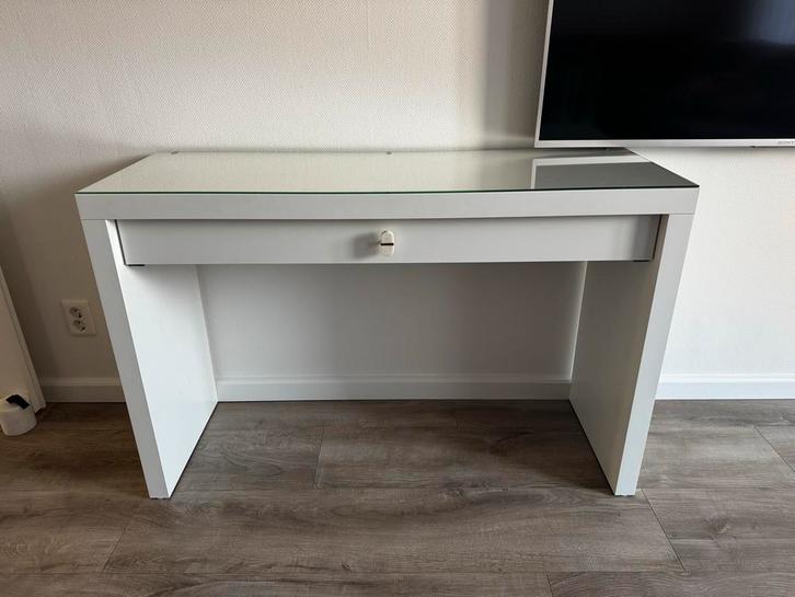 IKEA Malm Toilettafel met glazen blad, Huis en Inrichting, Tafels | Kaptafels, Zo goed als nieuw, Minder dan 100 cm, Minder dan 50 cm