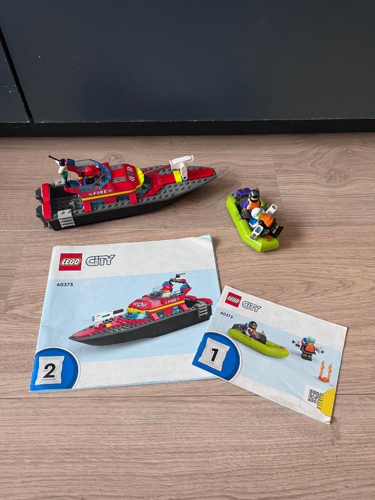 Lego set 60373- Brandweer boten, Kinderen en Baby's, Speelgoed | Duplo en Lego, Ophalen of Verzenden, Zo goed als nieuw, Complete set