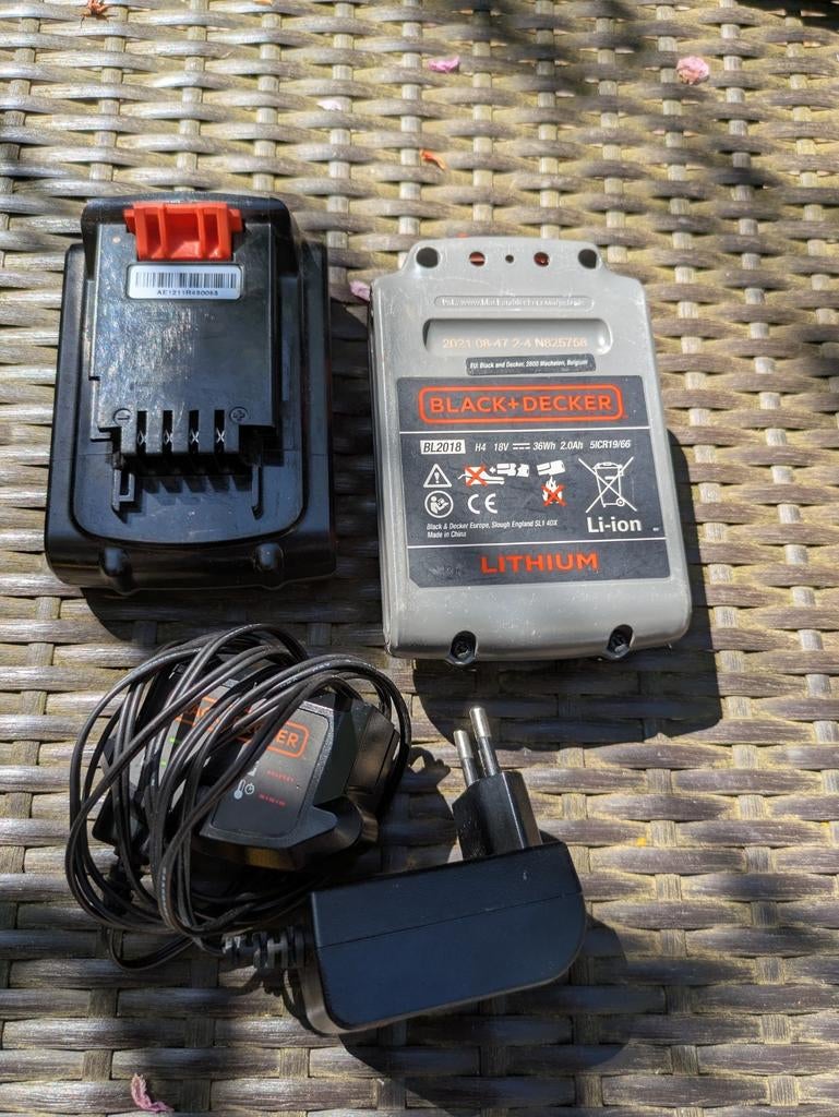 Black+Decker 18V Li-ion Accu en Oplader Set, Ophalen of Verzenden, Gebruikt, Overige typen