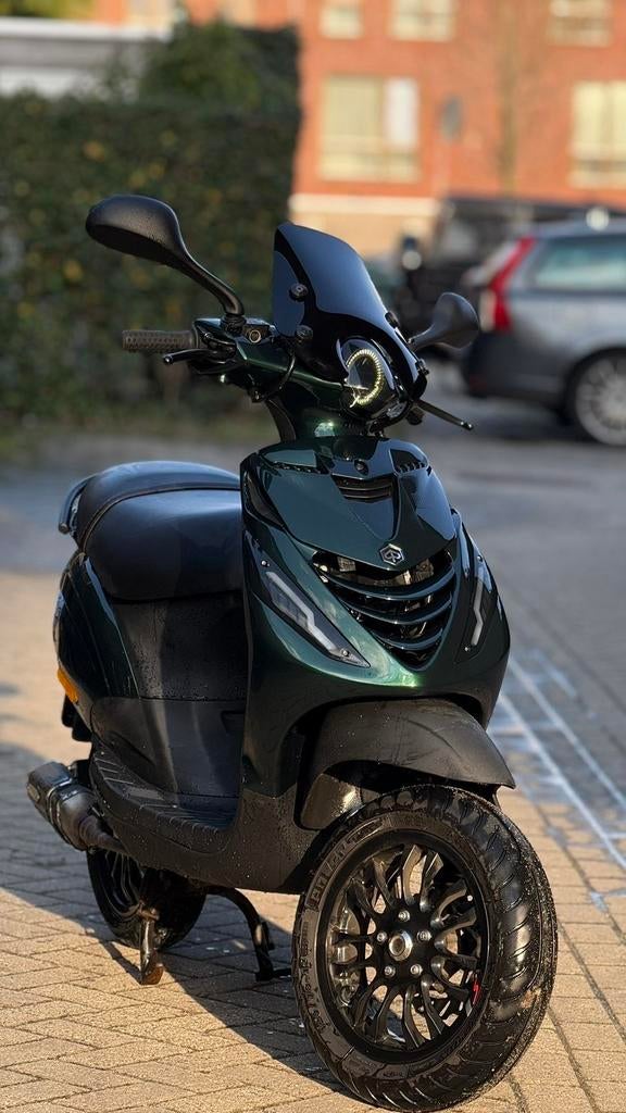 Piaggio Zip 4 takt iGET 2021 KOPEN/RUILEN, Fietsen en Brommers, Scooters | Piaggio, Zo goed als nieuw, Zip, Maximaal 45 km/u, Benzine