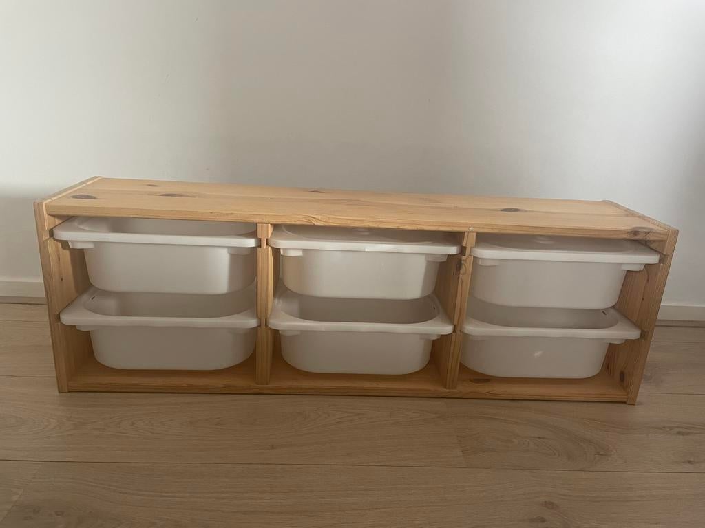 Ikea Trofast wandopberger hout, Kinderen en Baby's, Kinderkamer | Commodes en Kasten, Ophalen, Zo goed als nieuw, 75 tot 100 cm