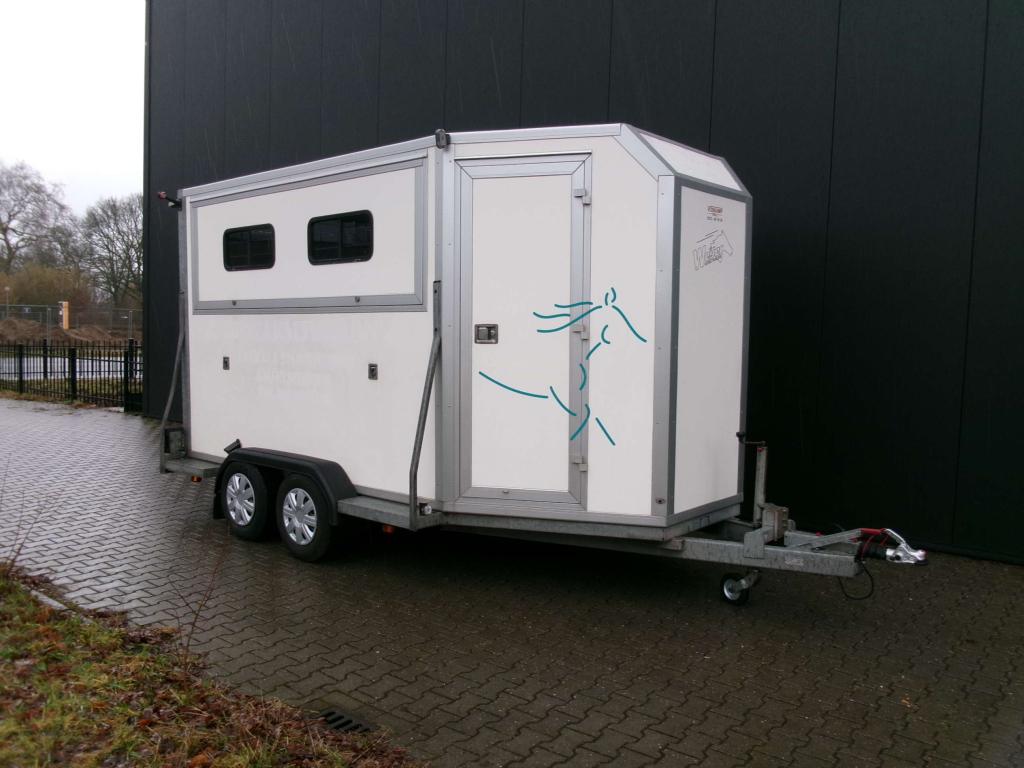 Ruime trailer. Diverse tussenschotten en inloop zadelkamer, Dieren en Toebehoren, Paarden en Pony's | Trailers en Aanhangwagens