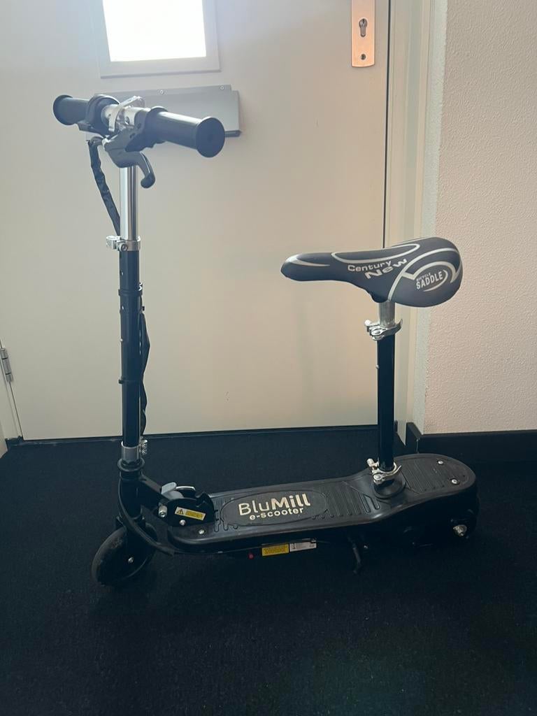 Elektrische kinder step, Fietsen en Brommers, Steps, Ophalen, Gebruikt, Elektrische step (E-scooter)