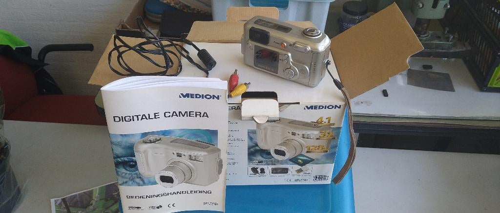 Medion digitale camera, Ophalen of Verzenden, Gebruikt, Overige Merken, 8 keer of meer