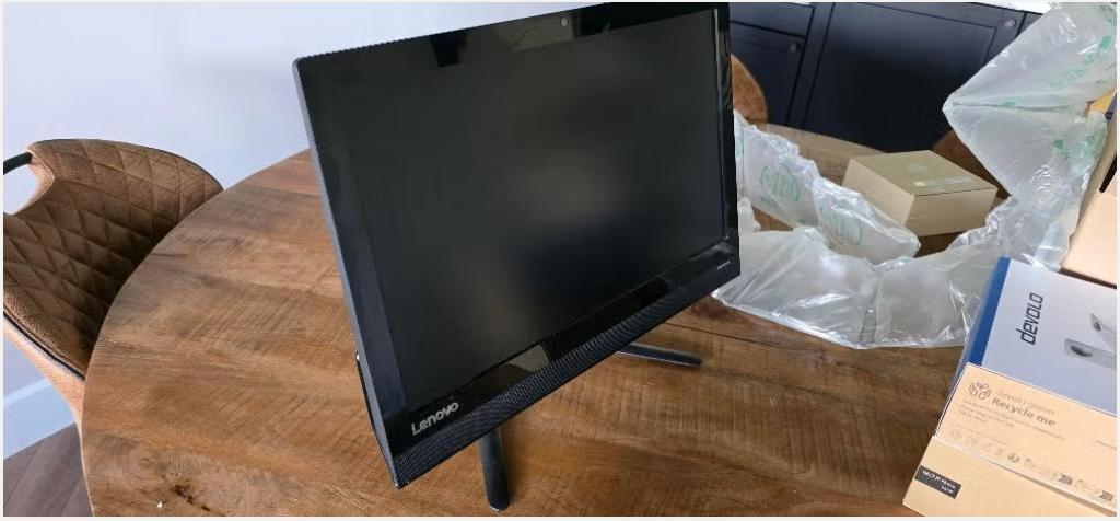 Lenovo ideacentre AIO 300-22ISU, Computers en Software, Desktop Pc's, Gebruikt, 2 tot 3 Ghz, SSD, 16 GB, Ophalen
