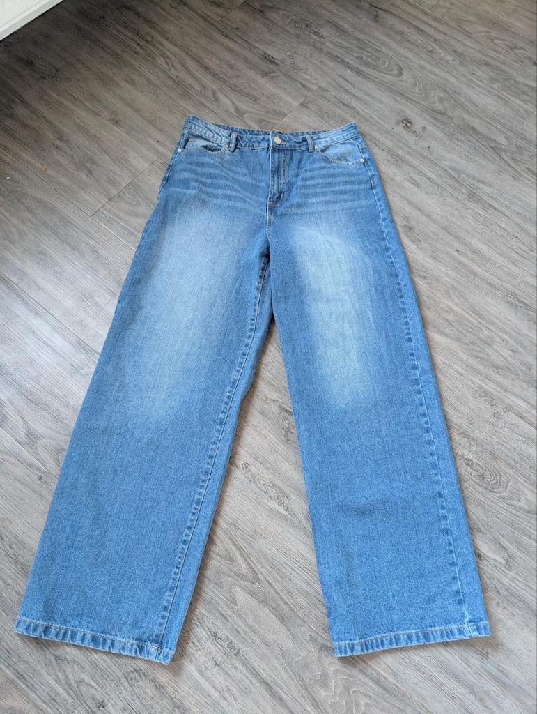 Boohoo wide leg jeans, lichtblauw, wijde pijpen, Kleding | Dames, Blauw, Boohoo, Ophalen of Verzenden, Zo goed als nieuw