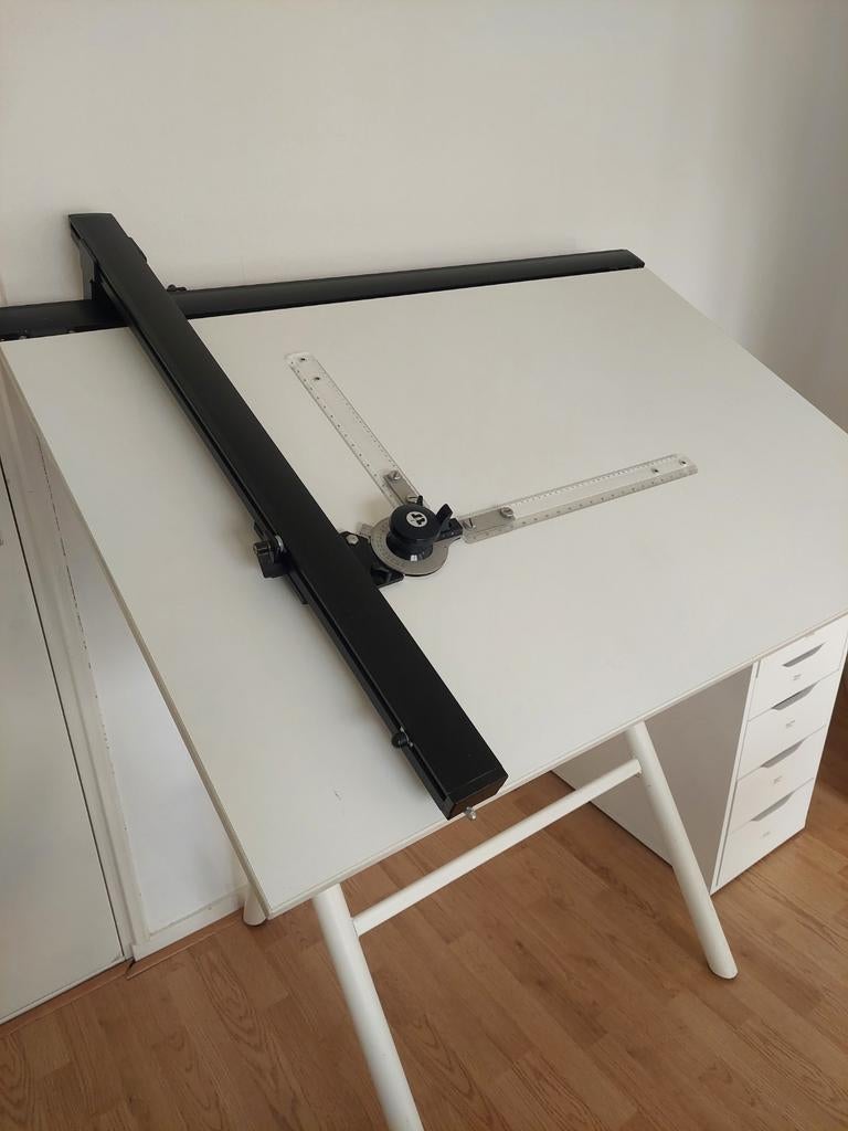 Professionele tekentafel, Ophalen, Zo goed als nieuw, Minder dan 130 cm