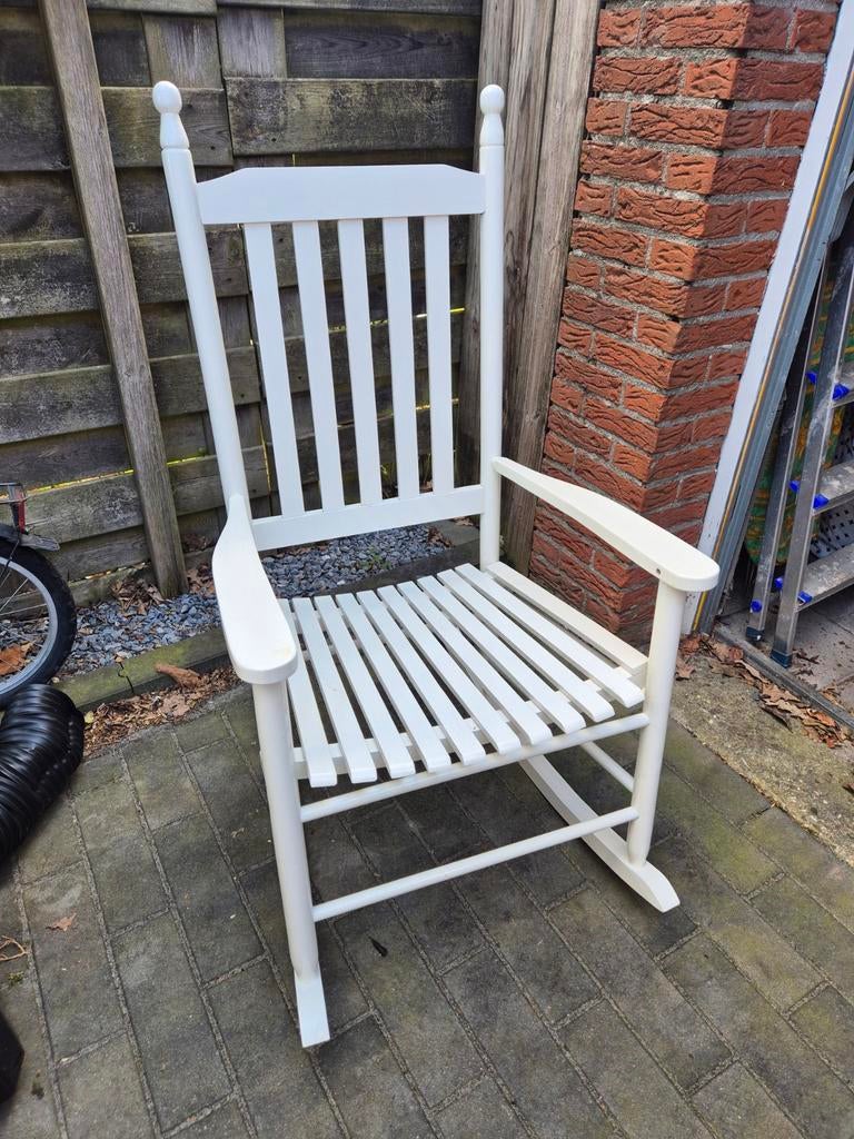 Witte houten schommelstoel, Ophalen, Gebruikt, Wit, Eén
