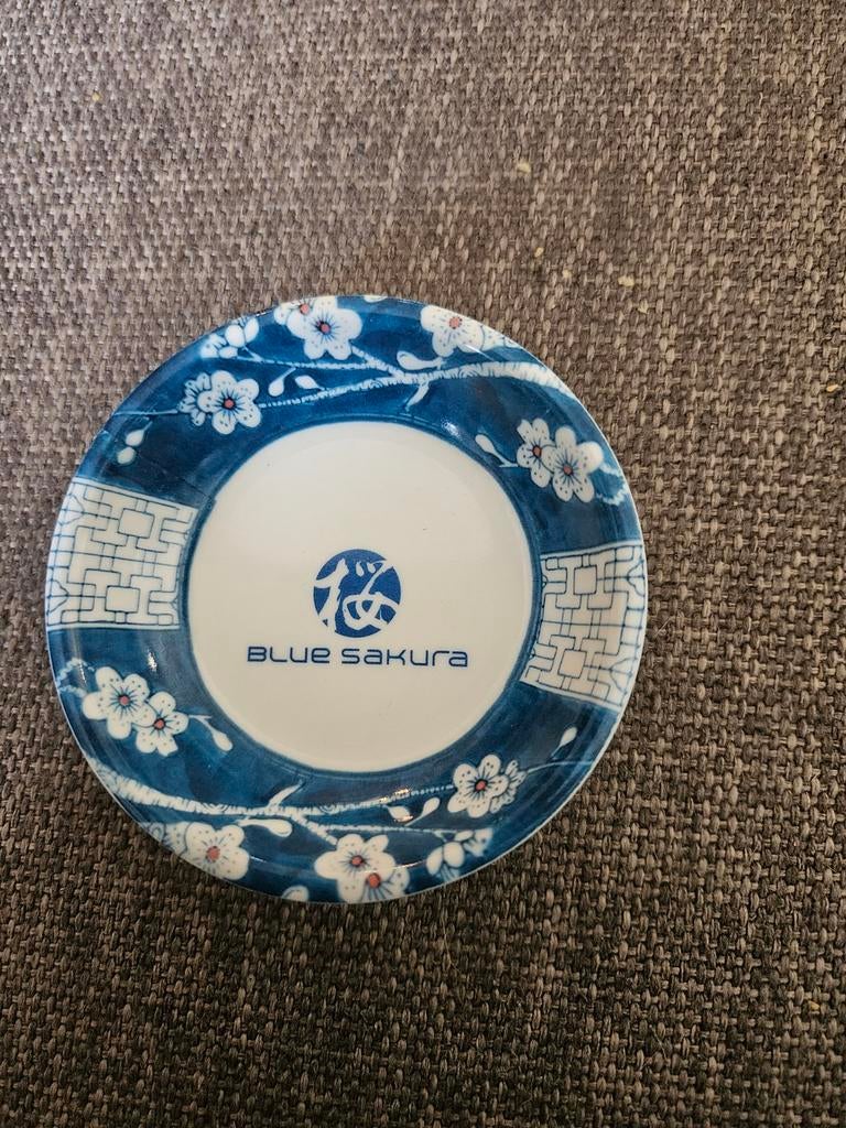 Blue Sakura schaaltje/bordje, Keramiek, Ophalen of Verzenden, Zo goed als nieuw, Bord(en)